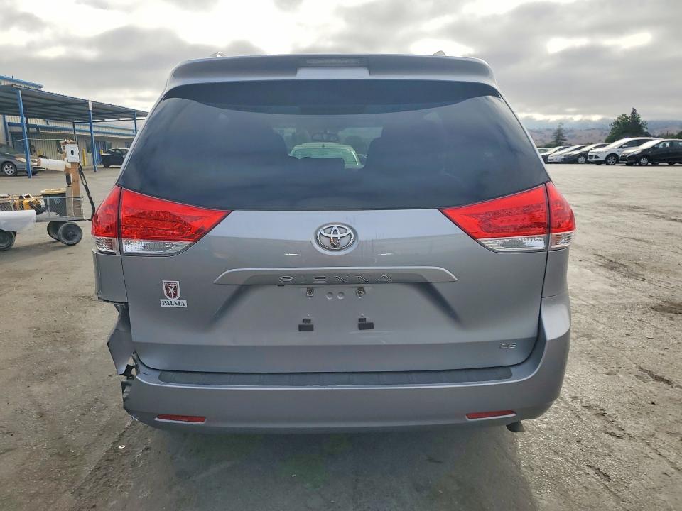Продаж на аукціоні авто 2013 Toyota Sienna, vin: 5TDKK3DC2DS284159, номер лоту: 59701326