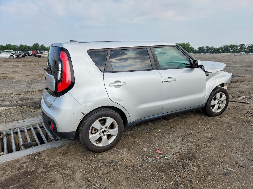 61771486 :رقم المزاد ، KNDJN2A2XJ7506977 vin ، 2018 Kia Soul مزاد بيع