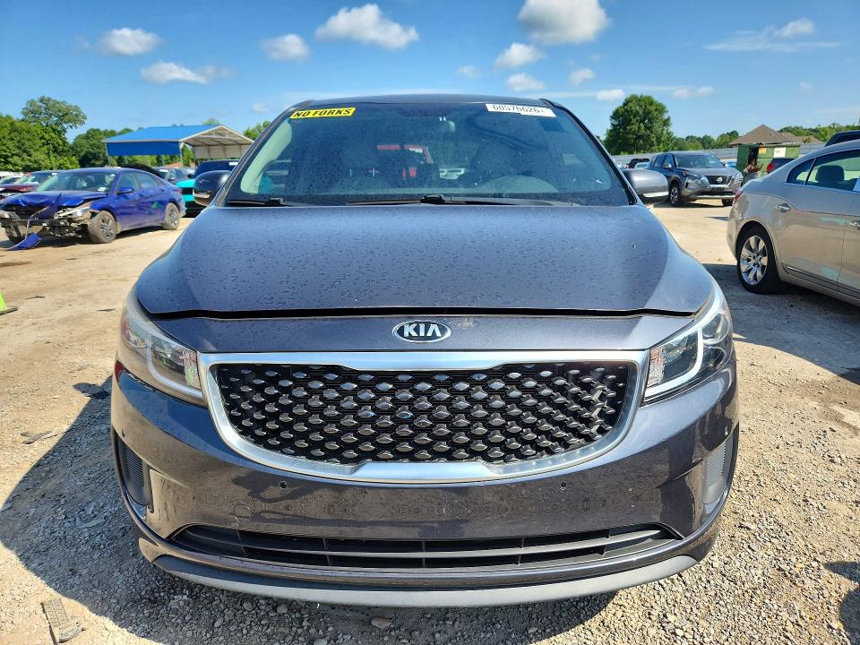 2017 Kia Sedona მანქანა იყიდება აუქციონზე, vin: KNDMB5C12H6246330, აუქციონის ნომერი: 60576626