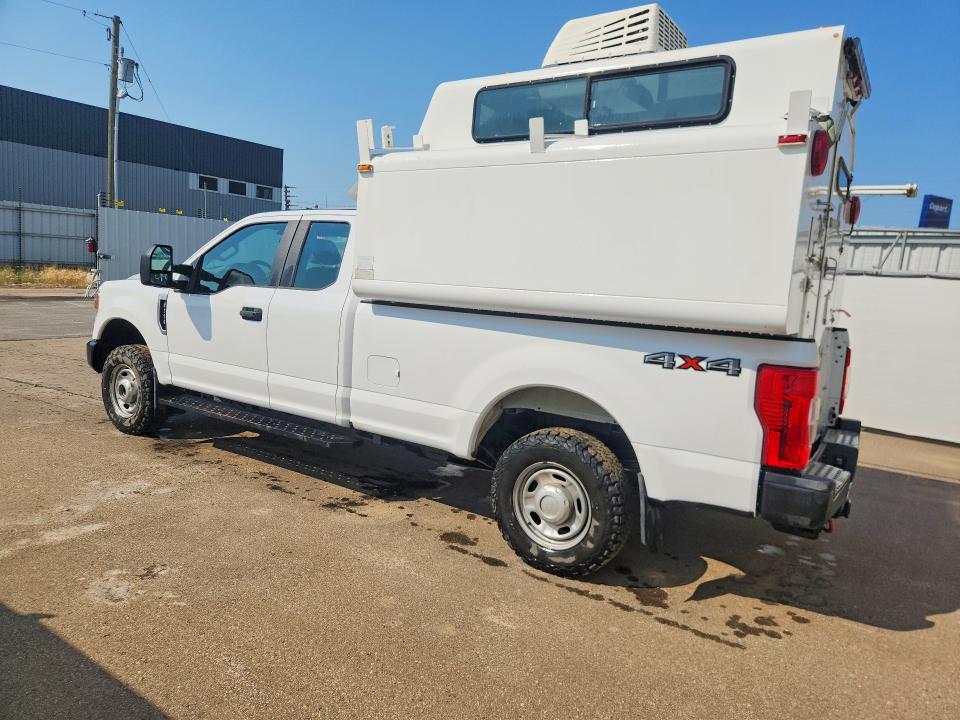 2021 Ford F350 მანქანა იყიდება აუქციონზე, vin: 1FT8X3B60MED32563, აუქციონის ნომერი: 62421516