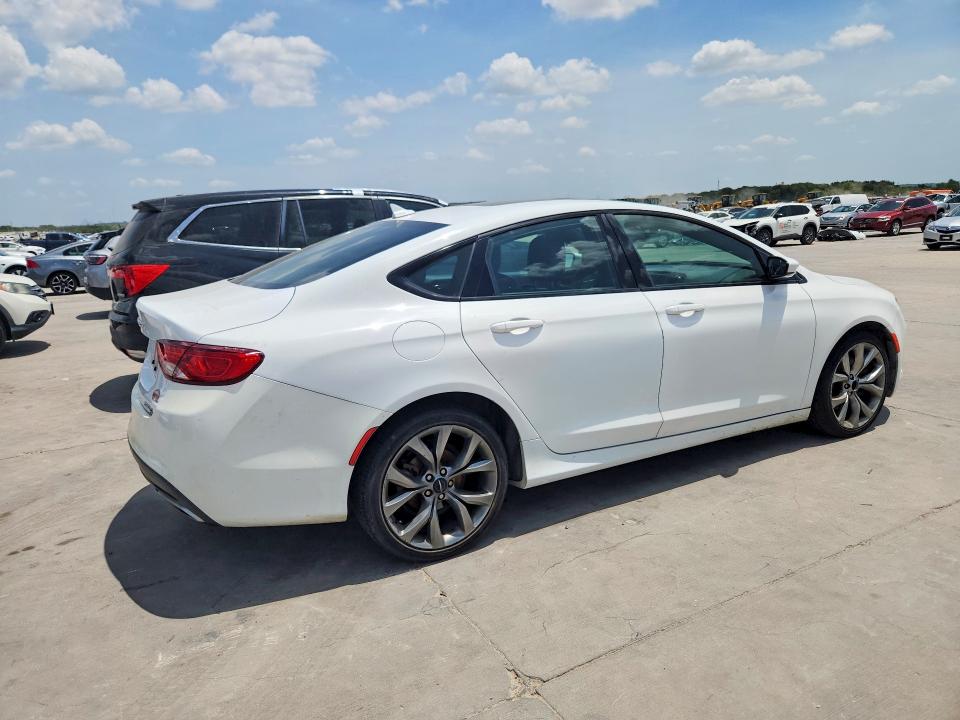 62763006 :رقم المزاد ، 1C3CCCBG1FN661553 vin ، 2015 Chrysler 200 مزاد بيع