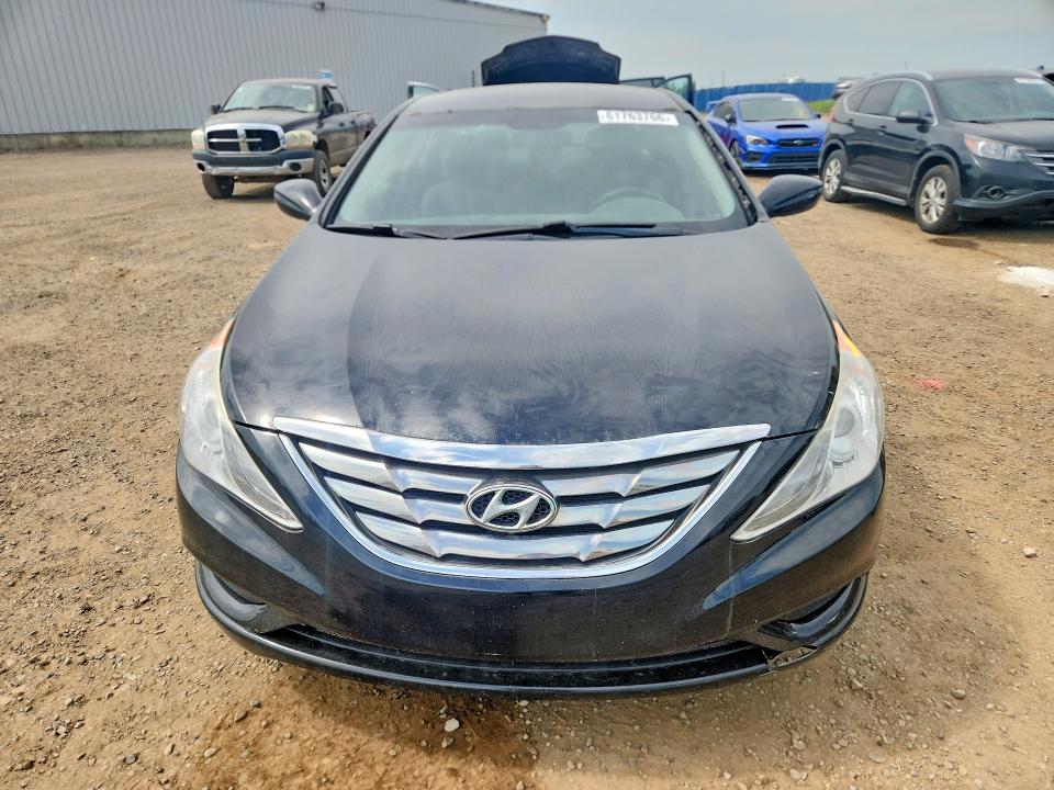 61763766 :رقم المزاد ، 5NPEB4AC8BH257851 vin ، 2011 Hyundai Sonata مزاد بيع