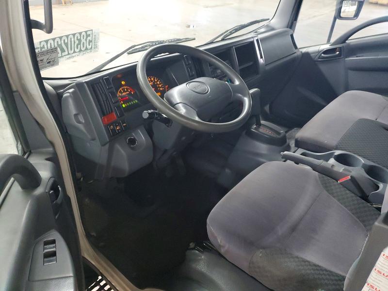 58302206 :رقم المزاد ، 54DC4W1B4FS802886 vin ، 2015 Isuzu Npr Hd مزاد بيع
