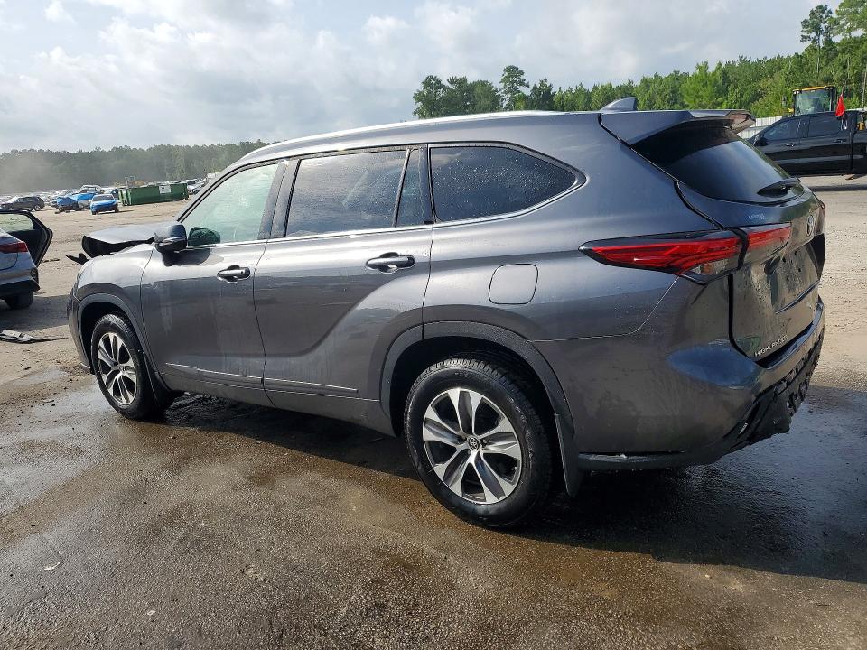 61565446 :رقم المزاد ، 5TDHZRBH3NS594426 vin ، 2022 Toyota Highlander مزاد بيع