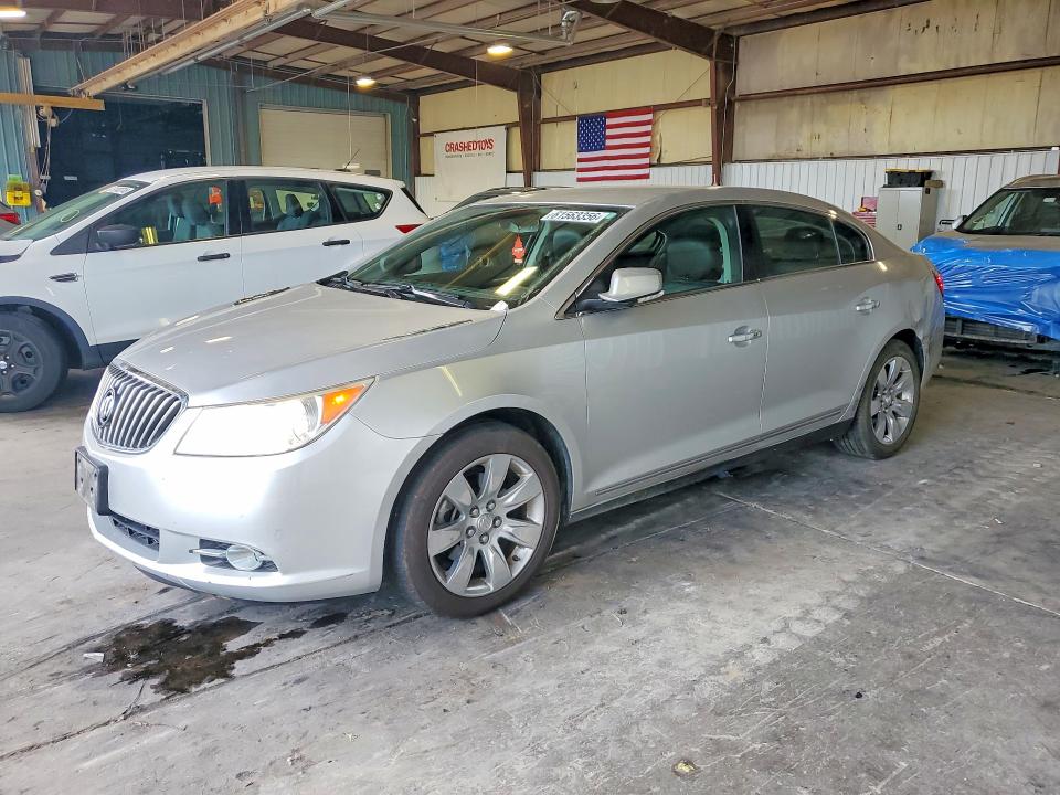 2013 Buick Lacrosse მანქანა იყიდება აუქციონზე, vin: 1G4GC5E32DF261764, აუქციონის ნომერი: 61563356