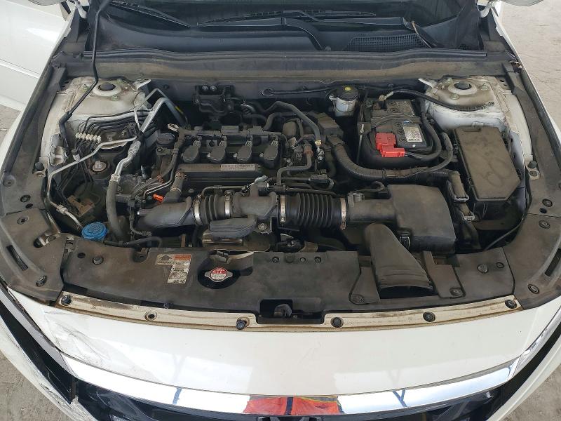 60785546 :رقم المزاد ، 1HGCV1F53JA075408 vin ، 2018 Honda Accord مزاد بيع