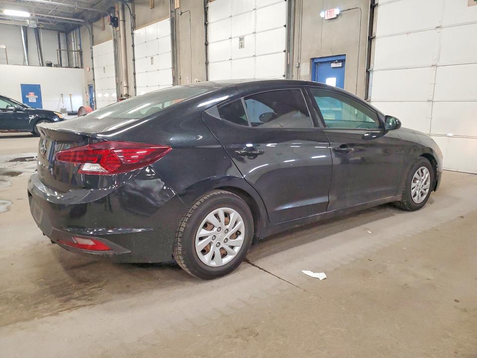 61361626 :رقم المزاد ، 5NPD74LF5KH424817 vin ، 2019 Hyundai Elantra مزاد بيع