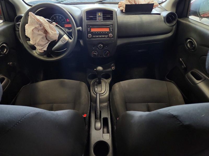 60657526 :رقم المزاد ، 3N1CN7AP8JL868242 vin ، 2018 Nissan Versa مزاد بيع