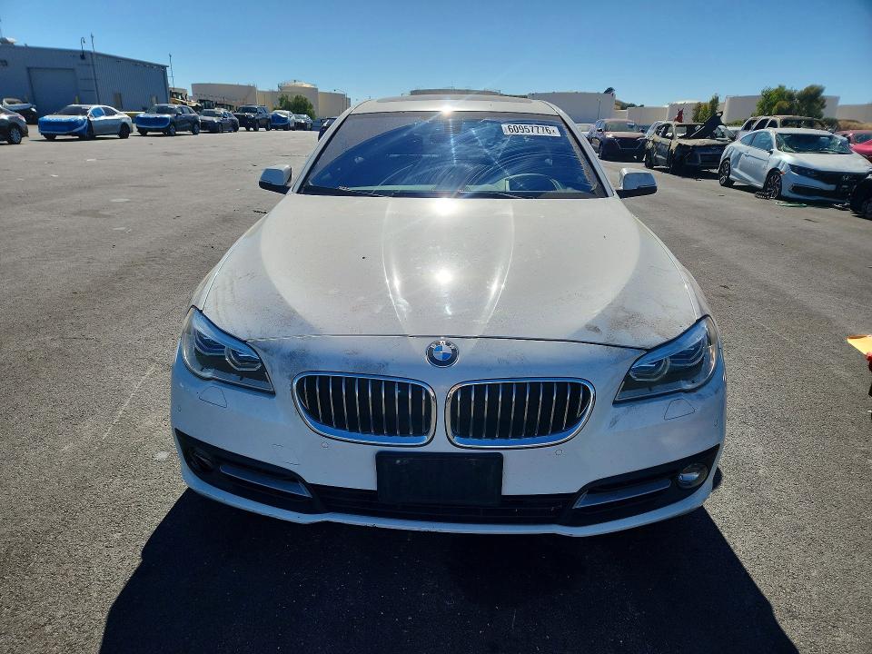 60957776 :رقم المزاد ، WBA5B1C5XFD919614 vin ، 2015 Bmw 535 مزاد بيع