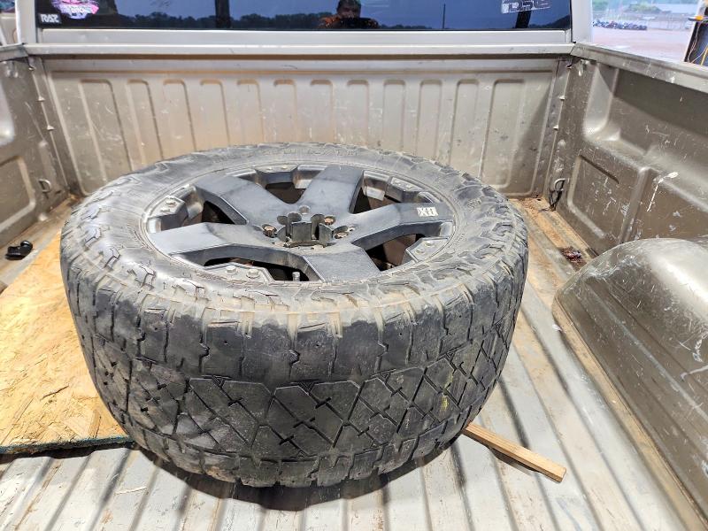 60321146 :رقم المزاد ، 2GTEK19T421282816 vin ، 2002 Gmc New Sierra مزاد بيع