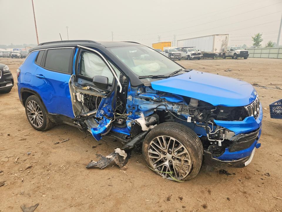 60394446 :رقم المزاد ، 3C4NJDCN7PT558099 vin ، 2023 Jeep Compass مزاد بيع