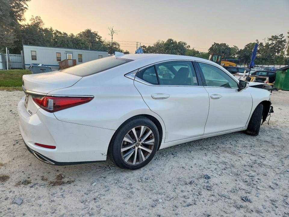 2019 Lexus Es მანქანა იყიდება აუქციონზე, vin: 58ABZ1B13KU018728, აუქციონის ნომერი: 60296466
