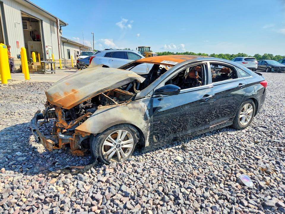 2011 Hyundai Sonata მანქანა იყიდება აუქციონზე, vin: 5NPEB4AC3BH051790, აუქციონის ნომერი: 57138156