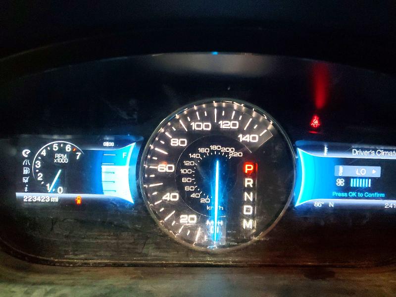 58737226 :رقم المزاد ، 2FMDK4KC6BBA77091 vin ، 2011 Ford Edge مزاد بيع