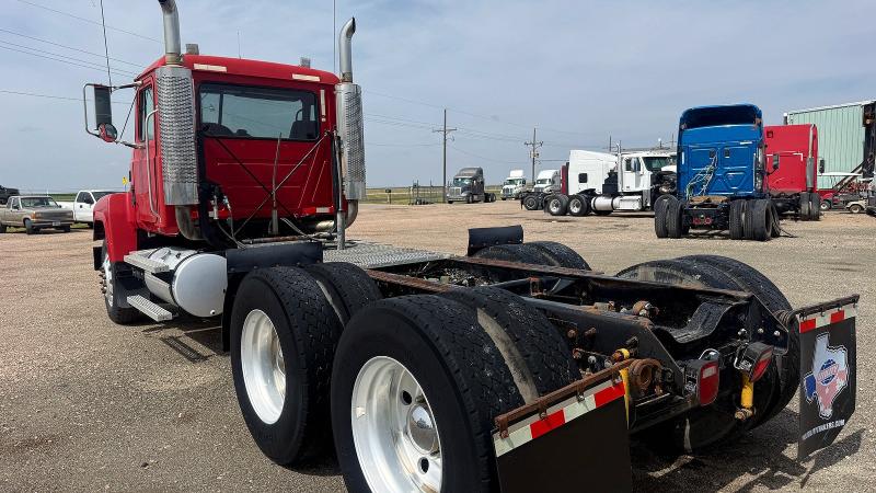 Продажа на аукционе авто 2002 Mack 600, vin: 1M2AA18Y12W146890, номер лота: 61598436