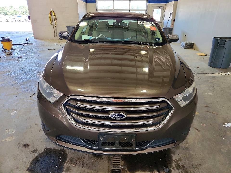 Продажа на аукционе авто 2015 Ford Taurus, vin: 1FAHP2F88FG101218, номер лота: 63016926