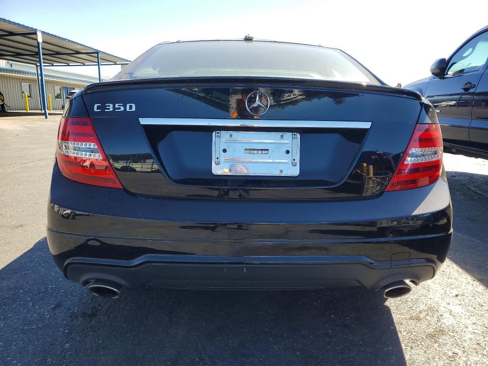 Продажа на аукционе авто 2012 Mercedes-benz C, vin: WDDGJ5HB9CF775502, номер лота: 63180986