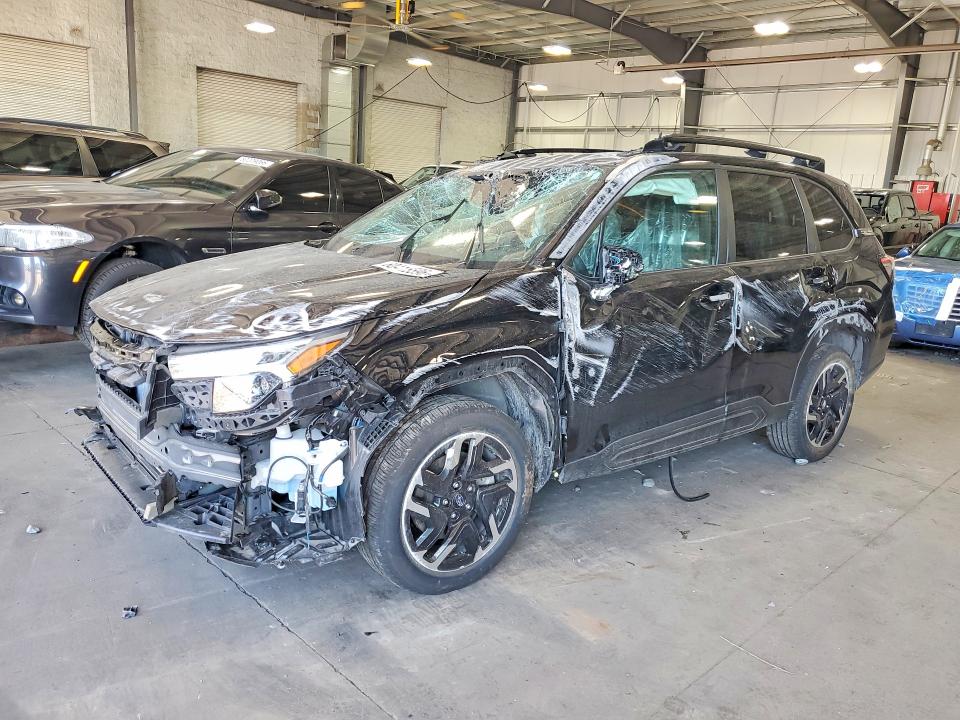60415596 :رقم المزاد ، 4S4SLDR68T3048956 vin ، 2026 Subaru Forester مزاد بيع