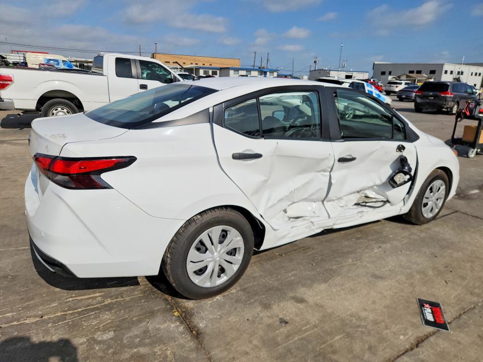 Продаж на аукціоні авто 2022 Nissan Versa, vin: 3N1CN8DVXNL845535, номер лоту: 60879016