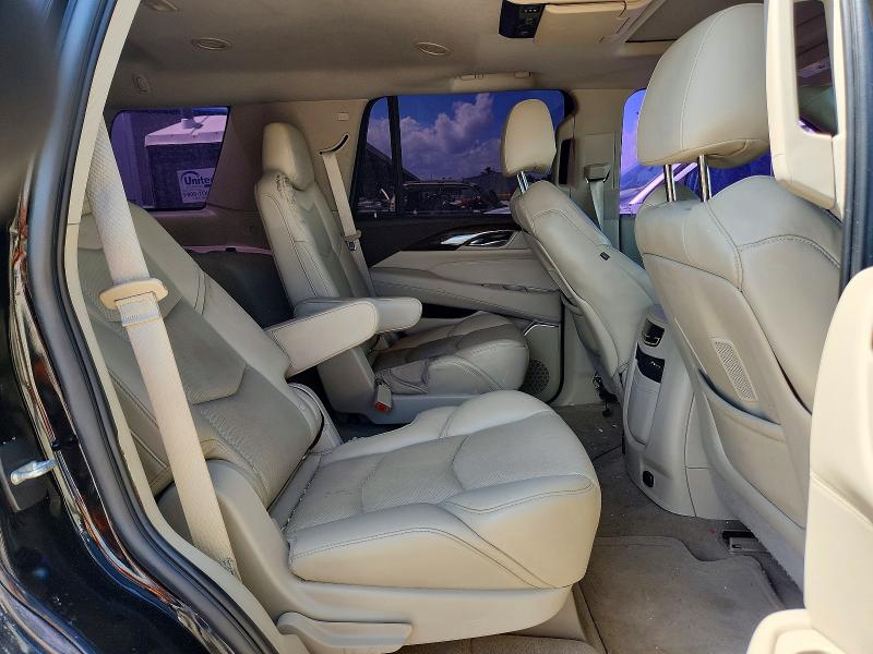60411736 :رقم المزاد ، 1GYS3BKJ6GR341050 vin ، 2016 Cadillac Escalade مزاد بيع