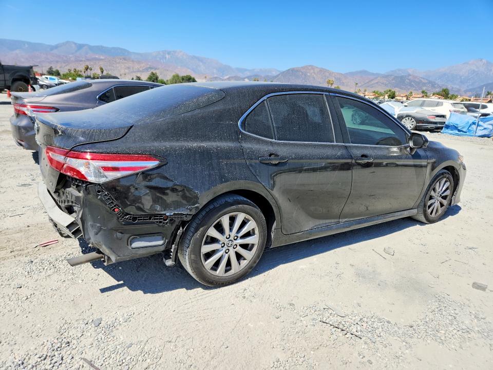 2018 Toyota Camry მანქანა იყიდება აუქციონზე, vin: 4T1B11HKXJU634942, აუქციონის ნომერი: 59380196