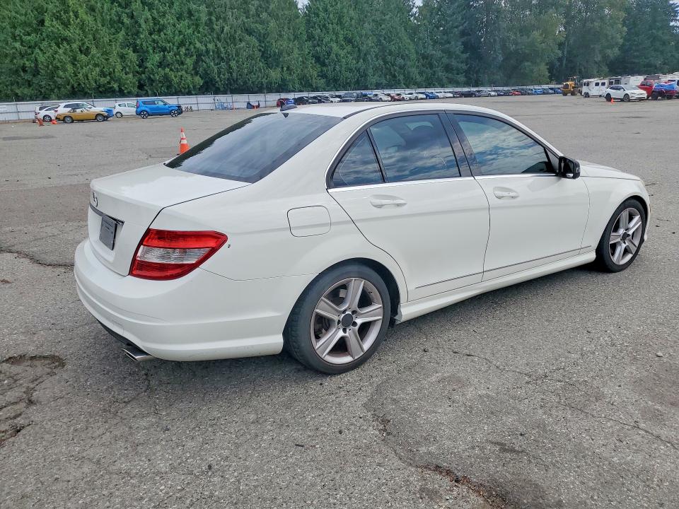 2010 Mercedes-benz C მანქანა იყიდება აუქციონზე, vin: WDDGF8BB8AF420491, აუქციონის ნომერი: 62093176