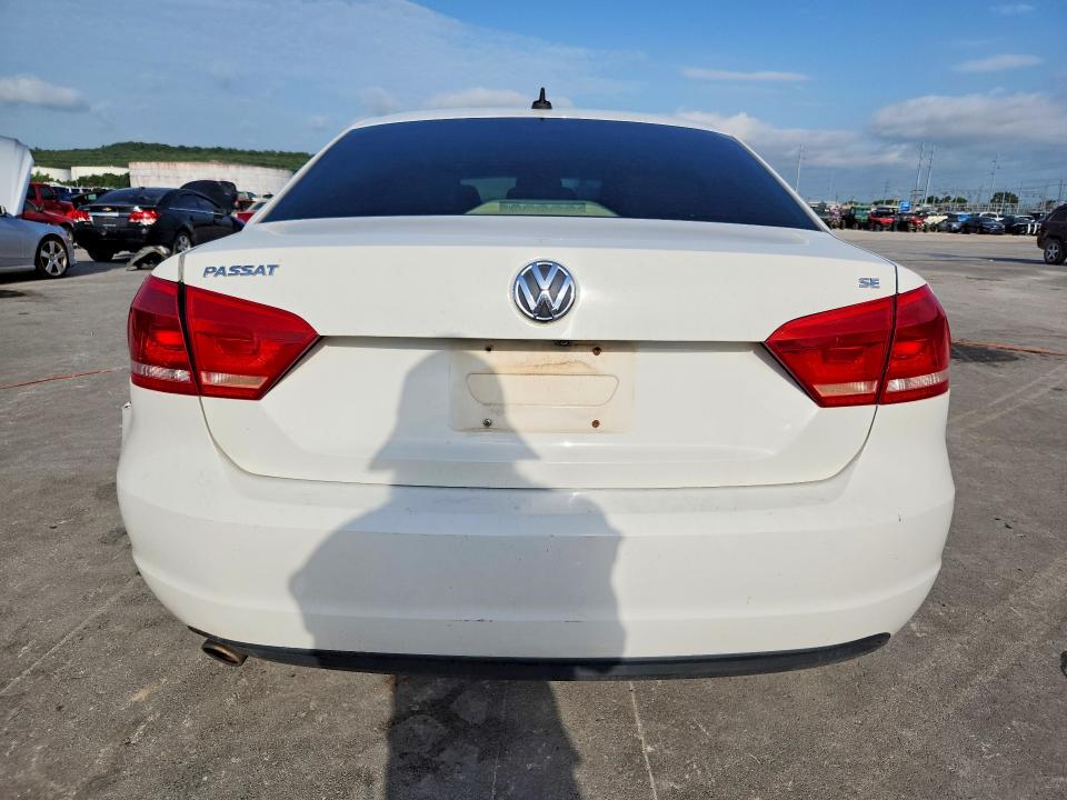 Продажа на аукционе авто 2014 Volkswagen Passat, vin: 1VWBH7A35EC010013, номер лота: 60427696