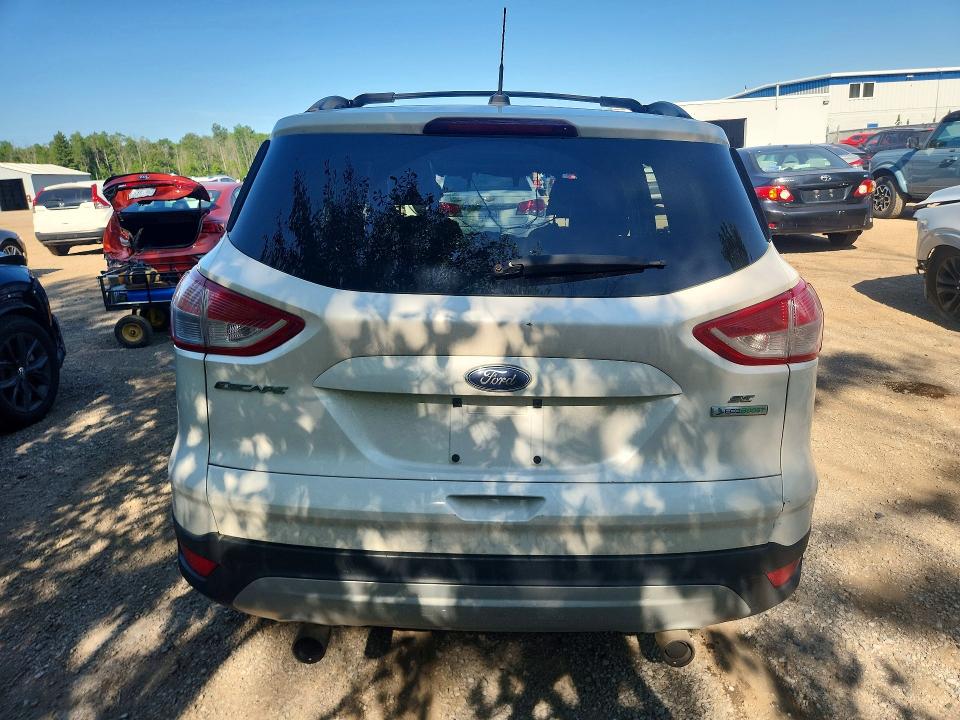 2013 Ford Escape მანქანა იყიდება აუქციონზე, vin: 1FMCU0GX2DUB10627, აუქციონის ნომერი: 57948716