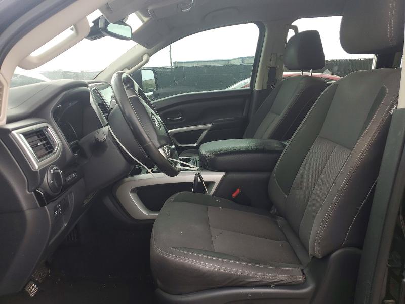 61149526 :رقم المزاد ، 1N6AA1EF2MN530755 vin ، 2021 Nissan Titan مزاد بيع
