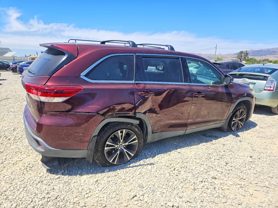 Продажа на аукционе авто 2019 Toyota Highlander, vin: 5TDBZRFH7KS730858, номер лота: 59824286
