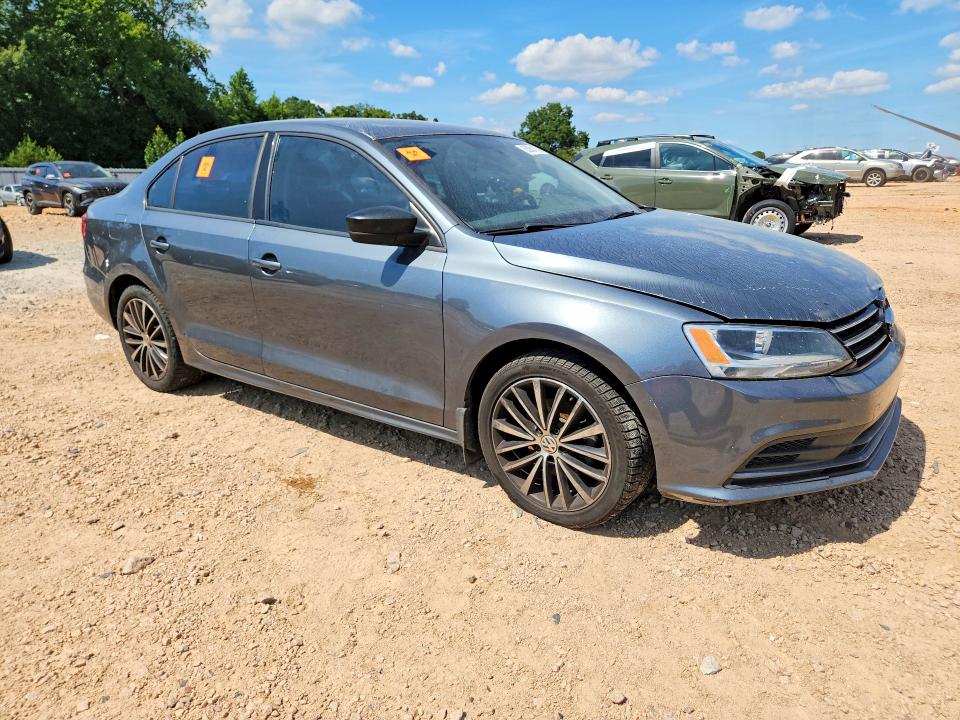 63051116 :رقم المزاد ، 3VWD17AJ3FM323119 vin ، 2015 Volkswagen Jetta مزاد بيع