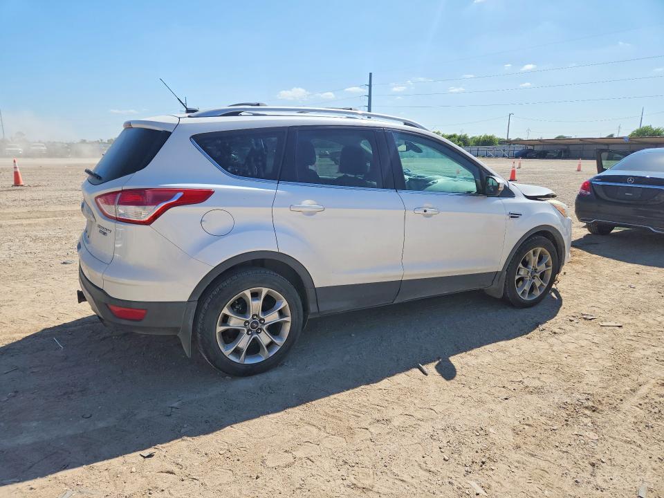 2015 Ford Escape მანქანა იყიდება აუქციონზე, vin: 1FMCU9J95FUB48712, აუქციონის ნომერი: 62871646