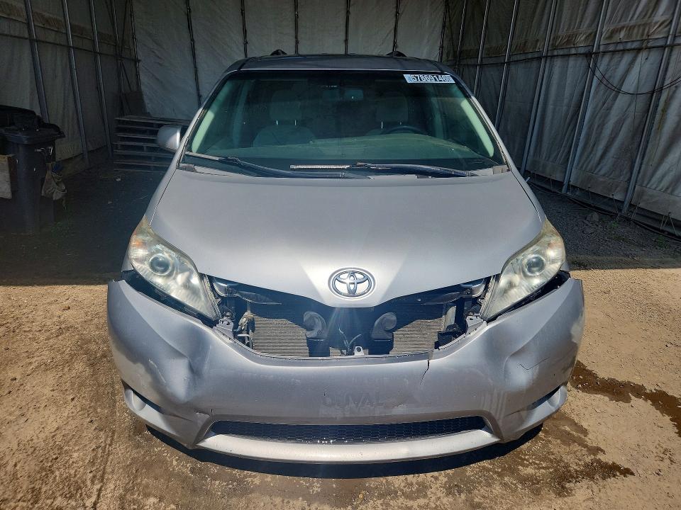 Продаж на аукціоні авто 2017 Toyota Sienna, vin: 5TDKZ3DC8HS863657, номер лоту: 57869146