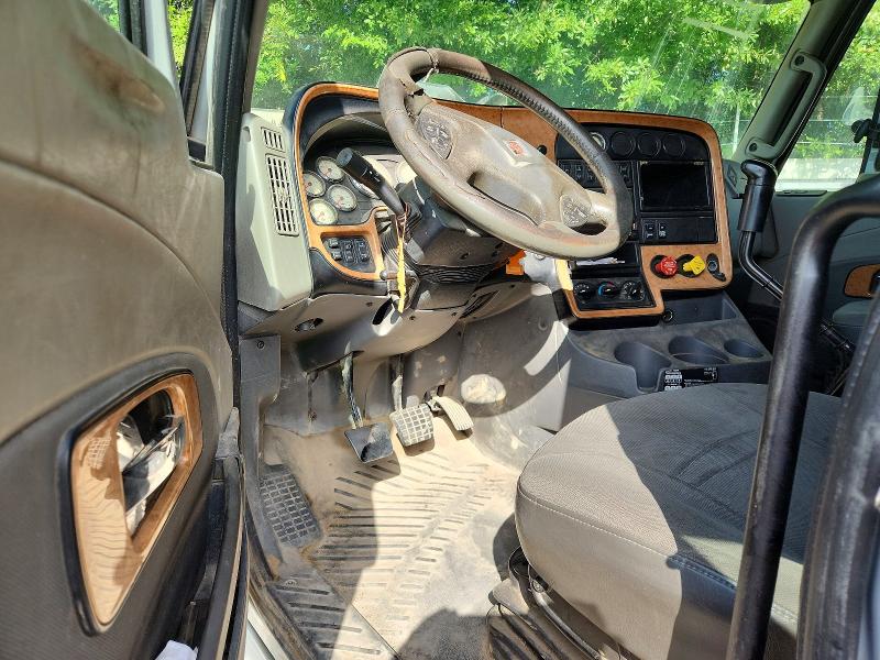61889906 :رقم المزاد ، 3HSDJAPR4FN696832 vin ، 2015 International Tractor مزاد بيع