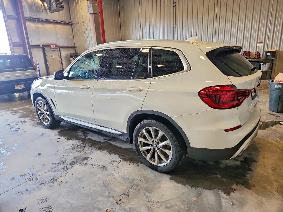 59085606 :رقم المزاد ، 5UXTR9C50KLE13621 vin ، 2019 Bmw X3 مزاد بيع