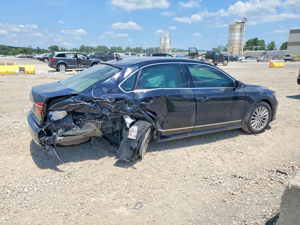 Продажа на аукционе авто 2017 Volkswagen Passat, vin: 1VWBT7A33HC029419, номер лота: 60703816