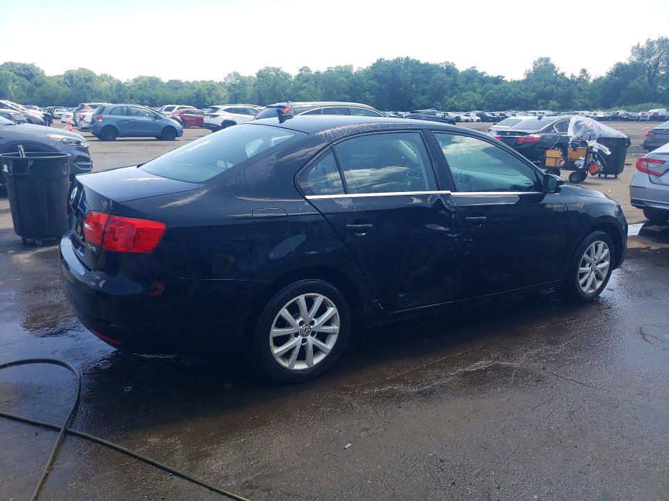 62215006 :رقم المزاد ، 3VWDP7AJ4DM256087 vin ، 2013 Volkswagen Jetta مزاد بيع