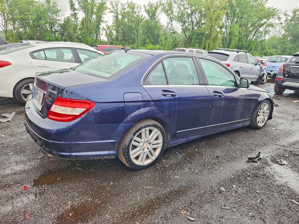 59781846 :رقم المزاد ، WDDGF81X29R084506 vin ، 2009 Mercedes-benz C مزاد بيع