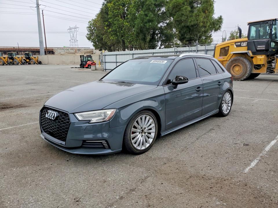 58948536 :رقم المزاد ، WAUUPBFF8HA096547 vin ، 2017 Audi A3 مزاد بيع