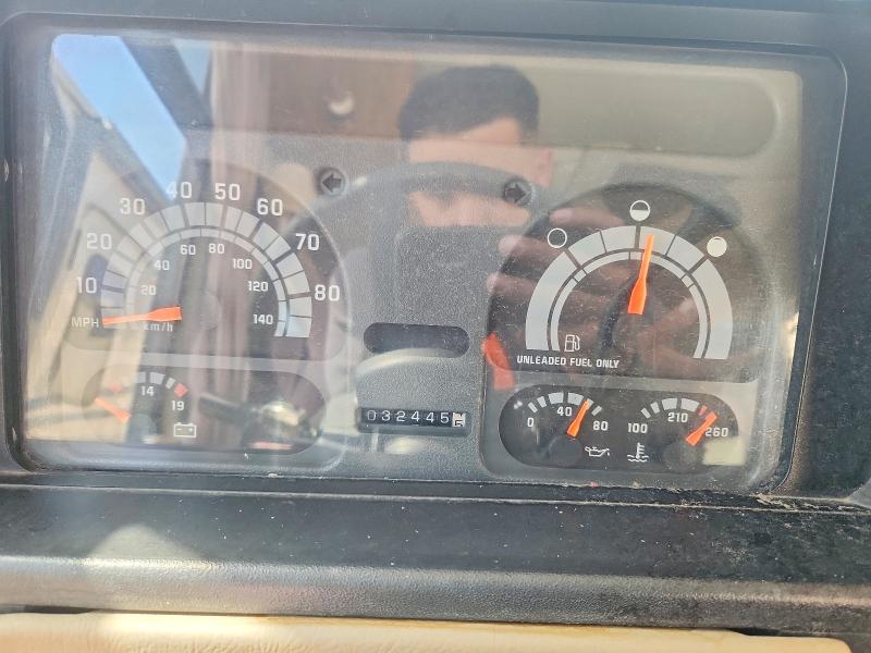 1993 Chevrolet P30 მანქანა იყიდება აუქციონზე, vin: 1GBKP37N4P3302010, აუქციონის ნომერი: 56547006
