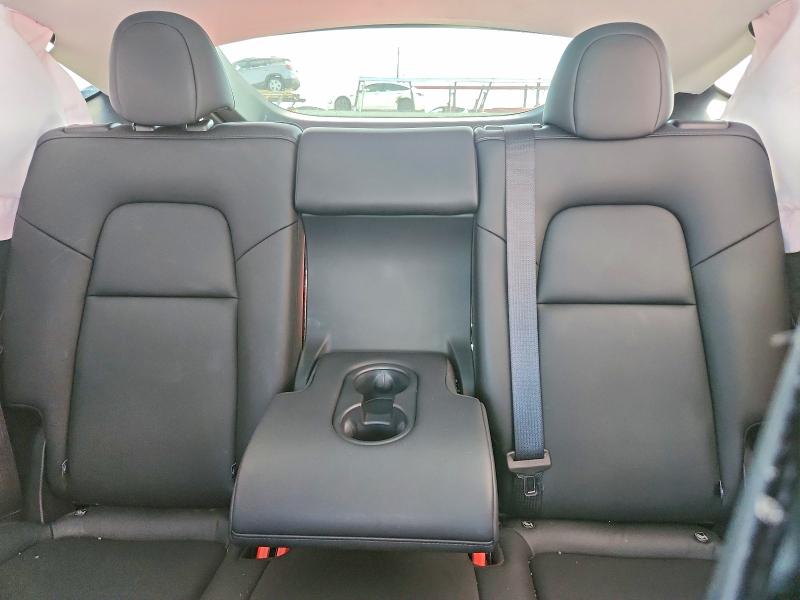 2024 Tesla Model Y მანქანა იყიდება აუქციონზე, vin: 7SAYGDEE6RA330234, აუქციონის ნომერი: 60186486