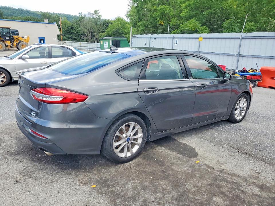Продажа на аукционе авто 2020 Ford Fusion, vin: 3FA6P0HD0LR102504, номер лота: 63184266