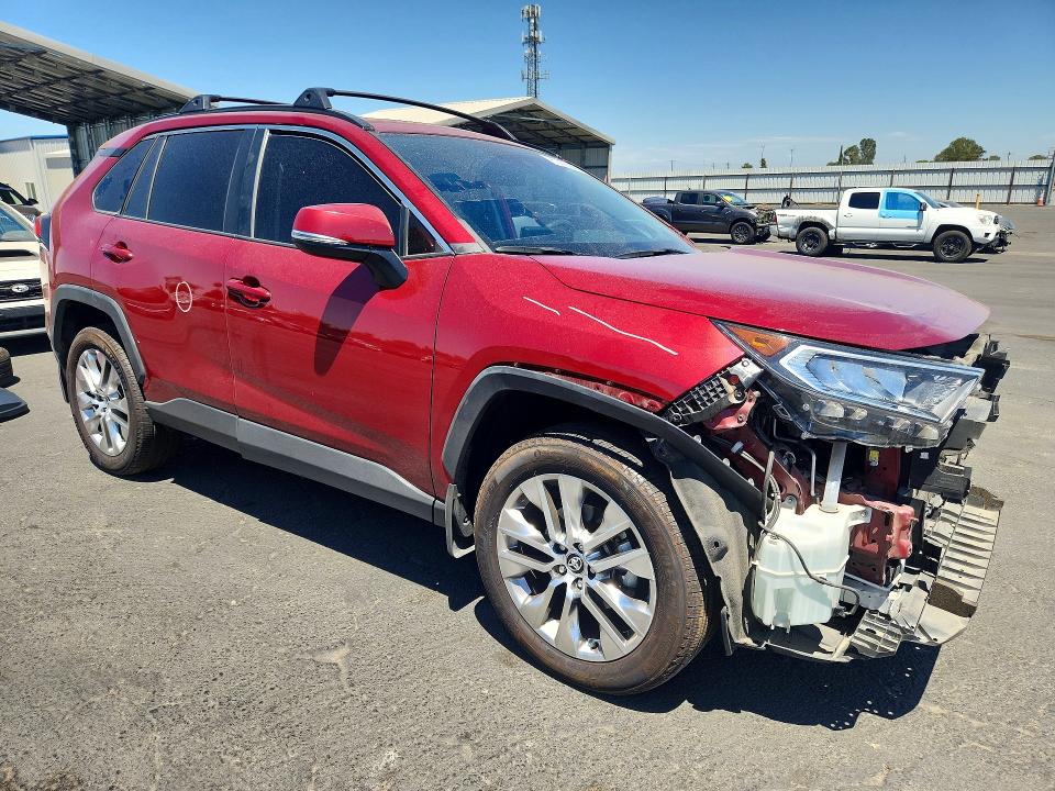 Продаж на аукціоні авто 2021 Toyota Rav4, vin: 2T3C1RFV7MC086721, номер лоту: 61429246