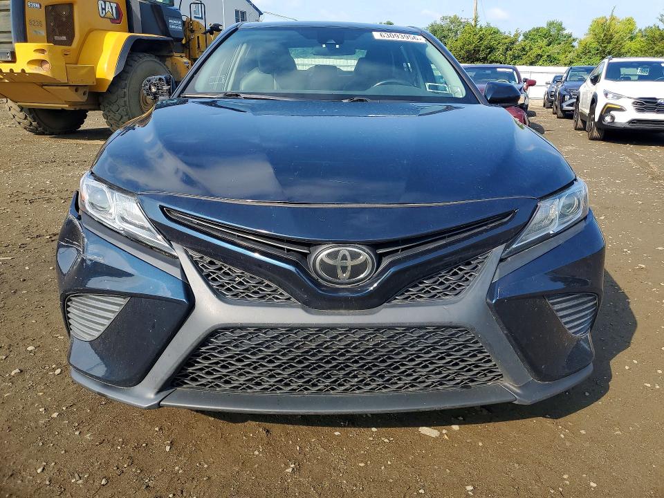 2019 Toyota Camry მანქანა იყიდება აუქციონზე, vin: 4T1B11HK4KU722774, აუქციონის ნომერი: 63093956
