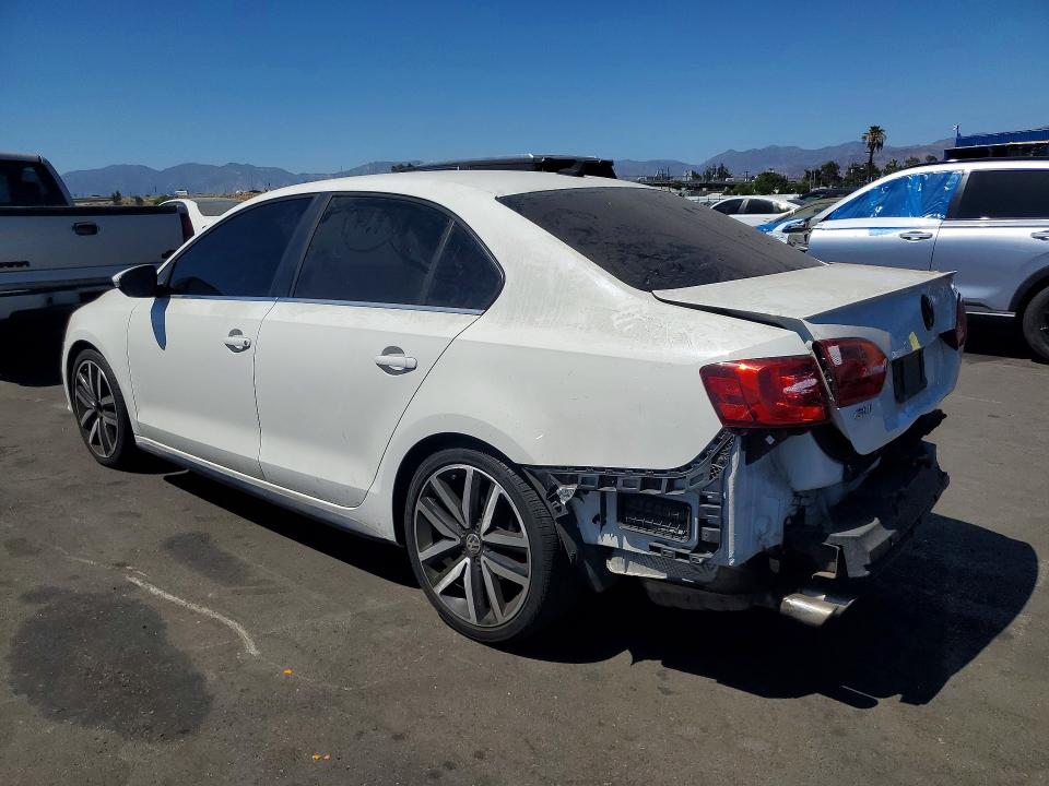 59881816 :رقم المزاد ، 3VW567AJ2DM228828 vin ، 2013 Volkswagen Jetta مزاد بيع