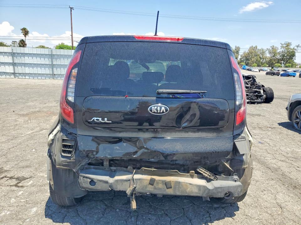 61334226 :رقم المزاد ، KNDJN2A28F7205261 vin ، 2015 Kia Soul مزاد بيع