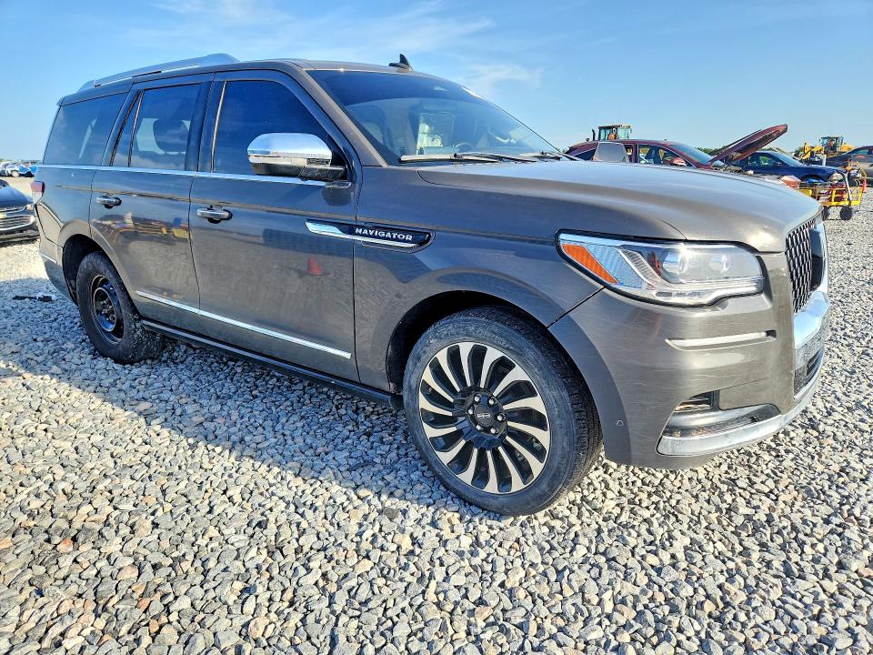 59402526 :رقم المزاد ، 5LMJJ2TG3PEL15886 vin ، 2023 Lincoln Navigator مزاد بيع