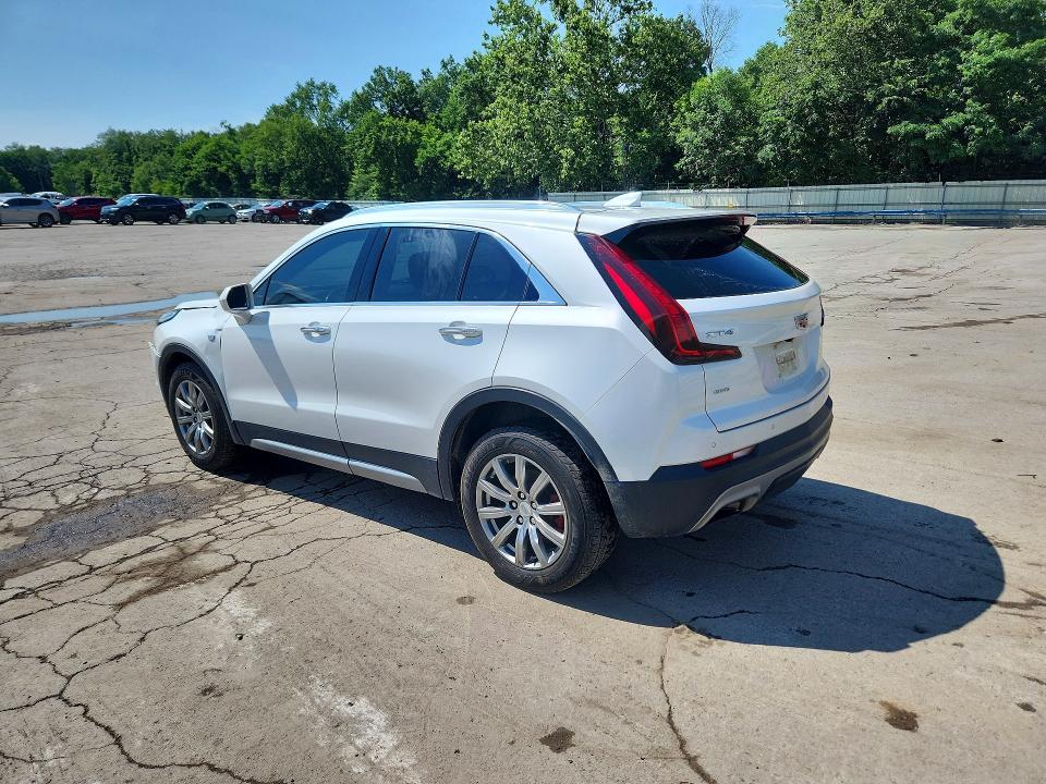60486146 :رقم المزاد ، 1GYFZDR45LF052944 vin ، 2020 Cadillac Xt4 مزاد بيع