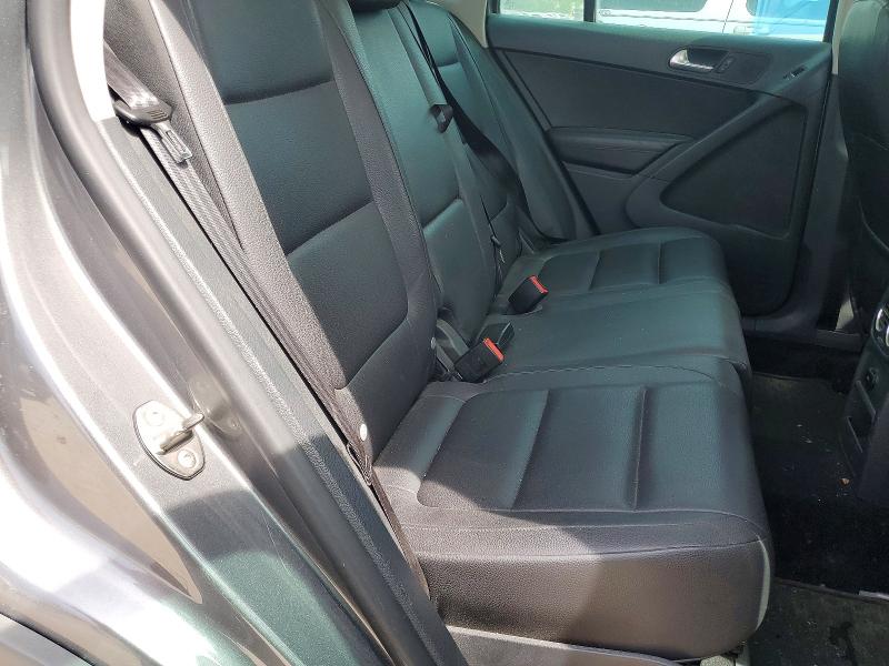 59624386 :رقم المزاد ، WVGAV7AXXCW004158 vin ، 2012 Volkswagen Tiguan مزاد بيع