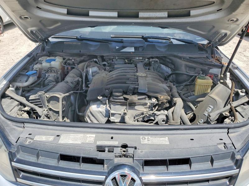 2013 Volkswagen Touareg მანქანა იყიდება აუქციონზე, vin: WVGEF9BP0DD004983, აუქციონის ნომერი: 62855246